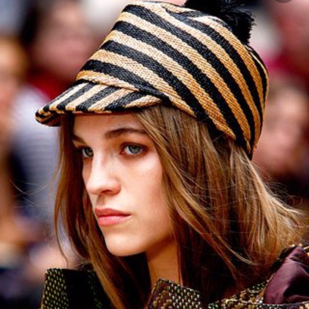 BURBERRY SS2012 hat
